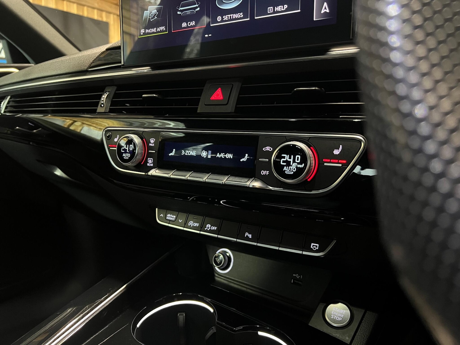 Used Audi A4 Avant 2019 for sale - 76887262: Photo 36