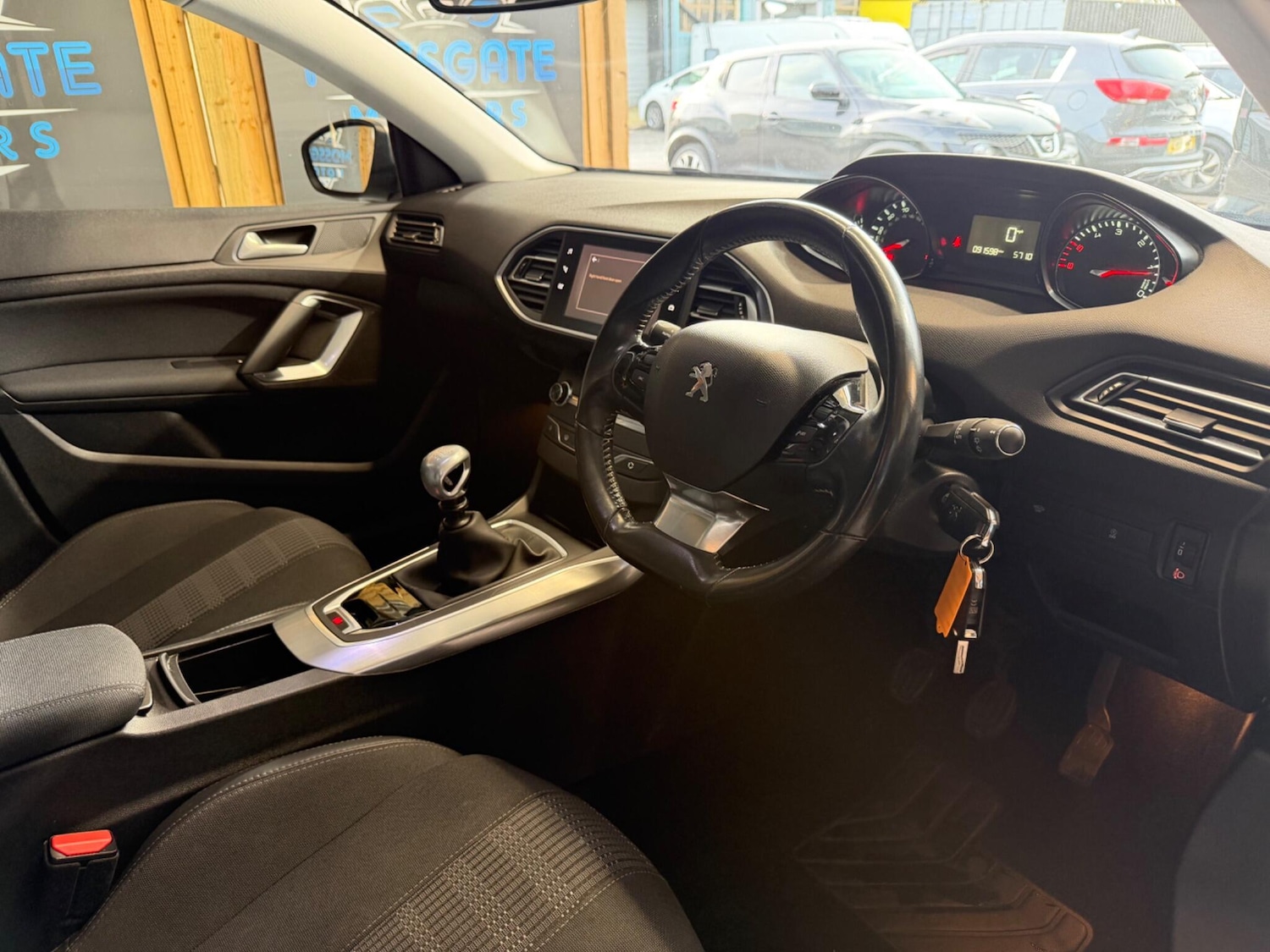 Used Peugeot 308 2018 for sale - 77549561: Photo 12