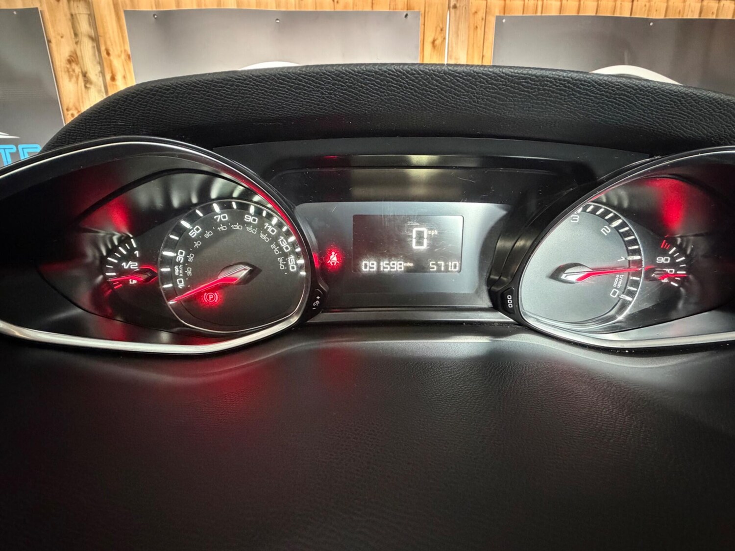 Used Peugeot 308 2018 for sale - 77549561: Photo 35