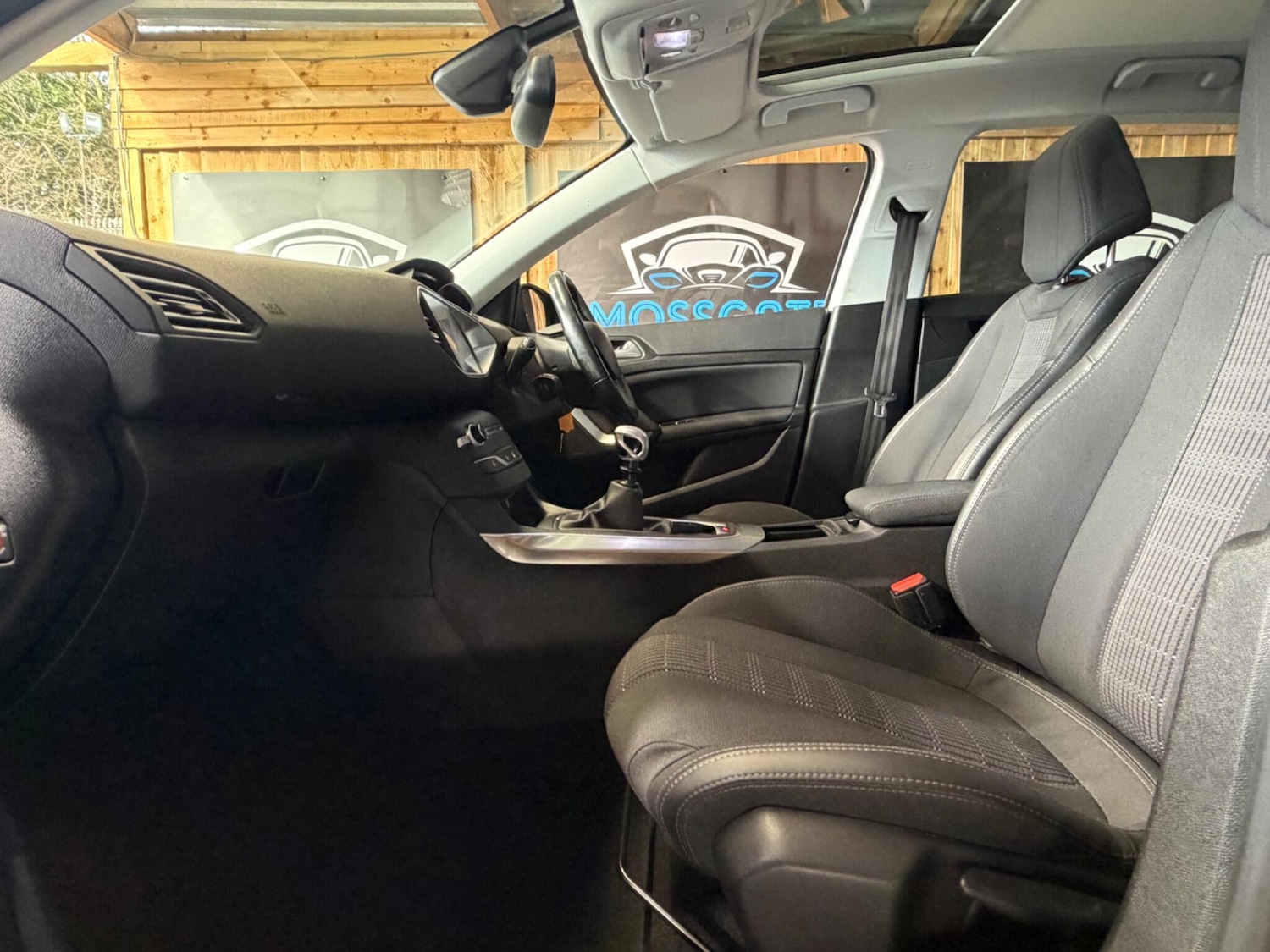 Used Peugeot 308 2018 for sale - 77549561: Photo 36