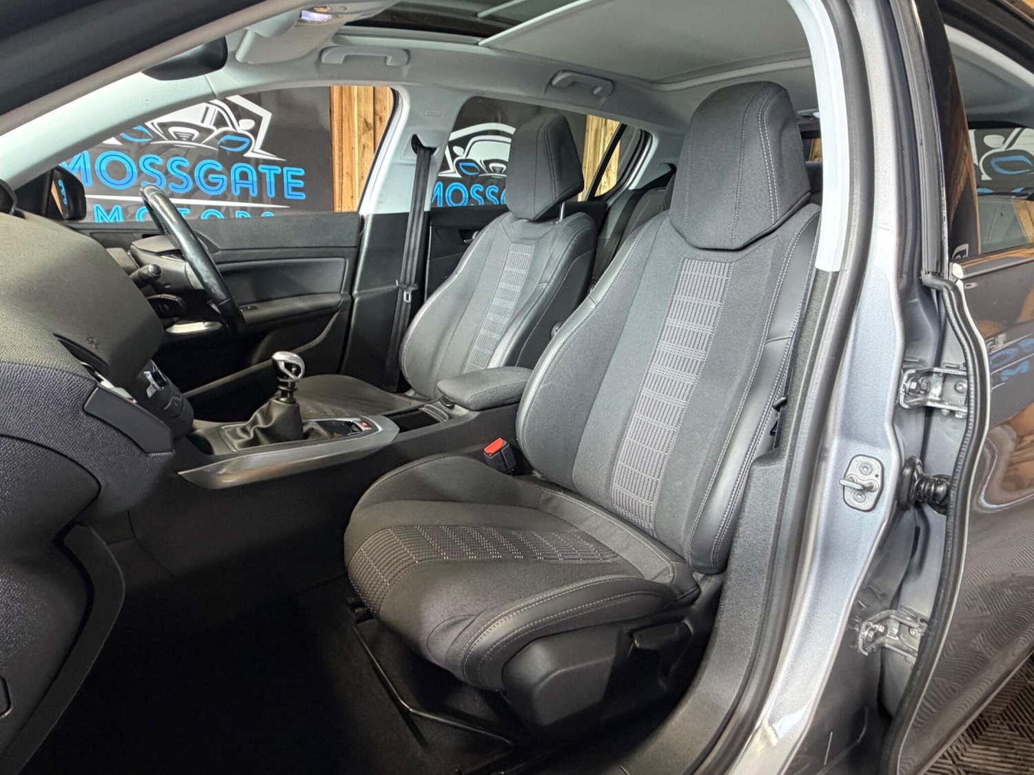 Used Peugeot 308 2018 for sale - 77549561: Photo 37