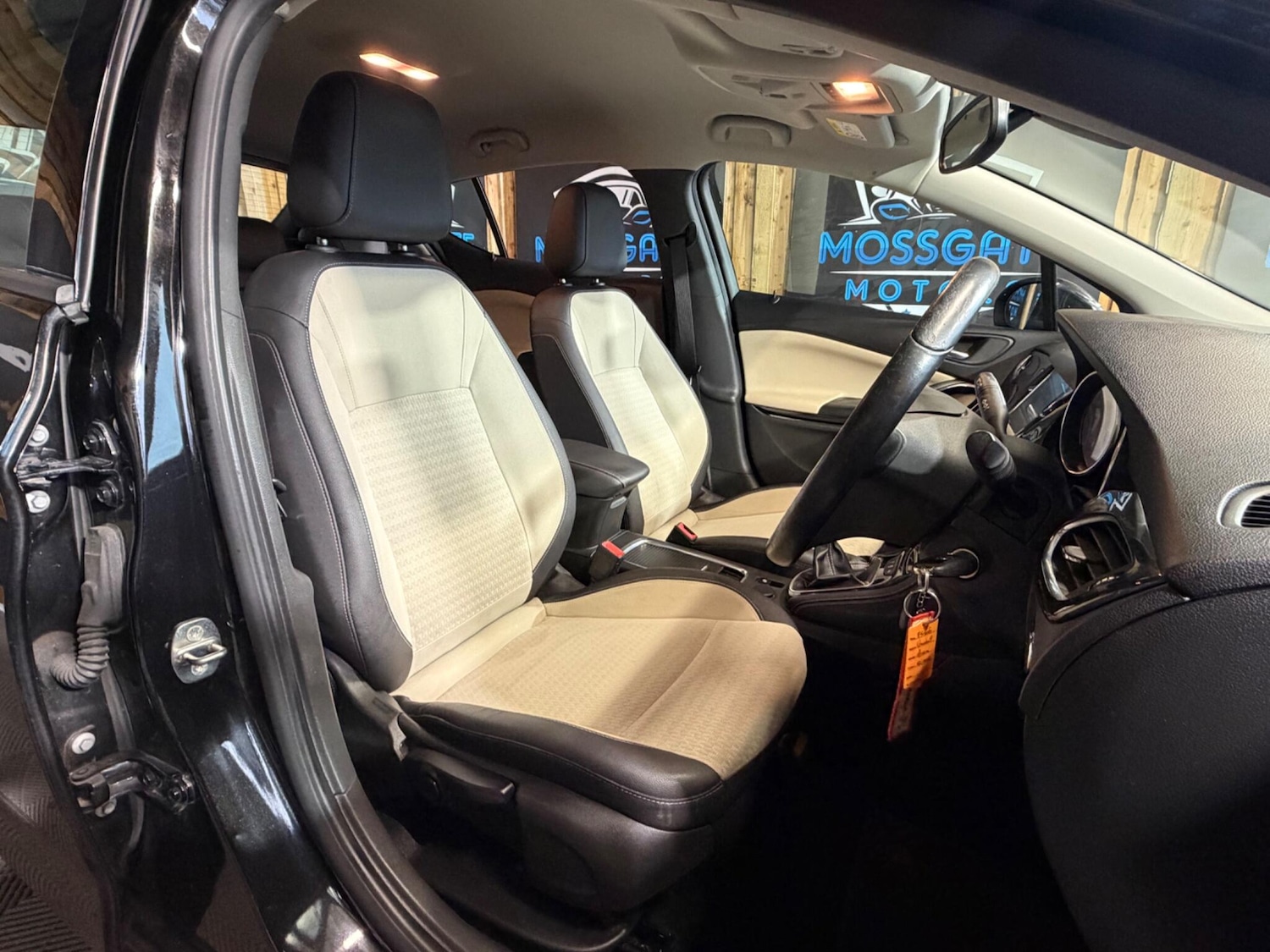 Used Vauxhall Astra 2016 for sale - 77882787: Photo 15