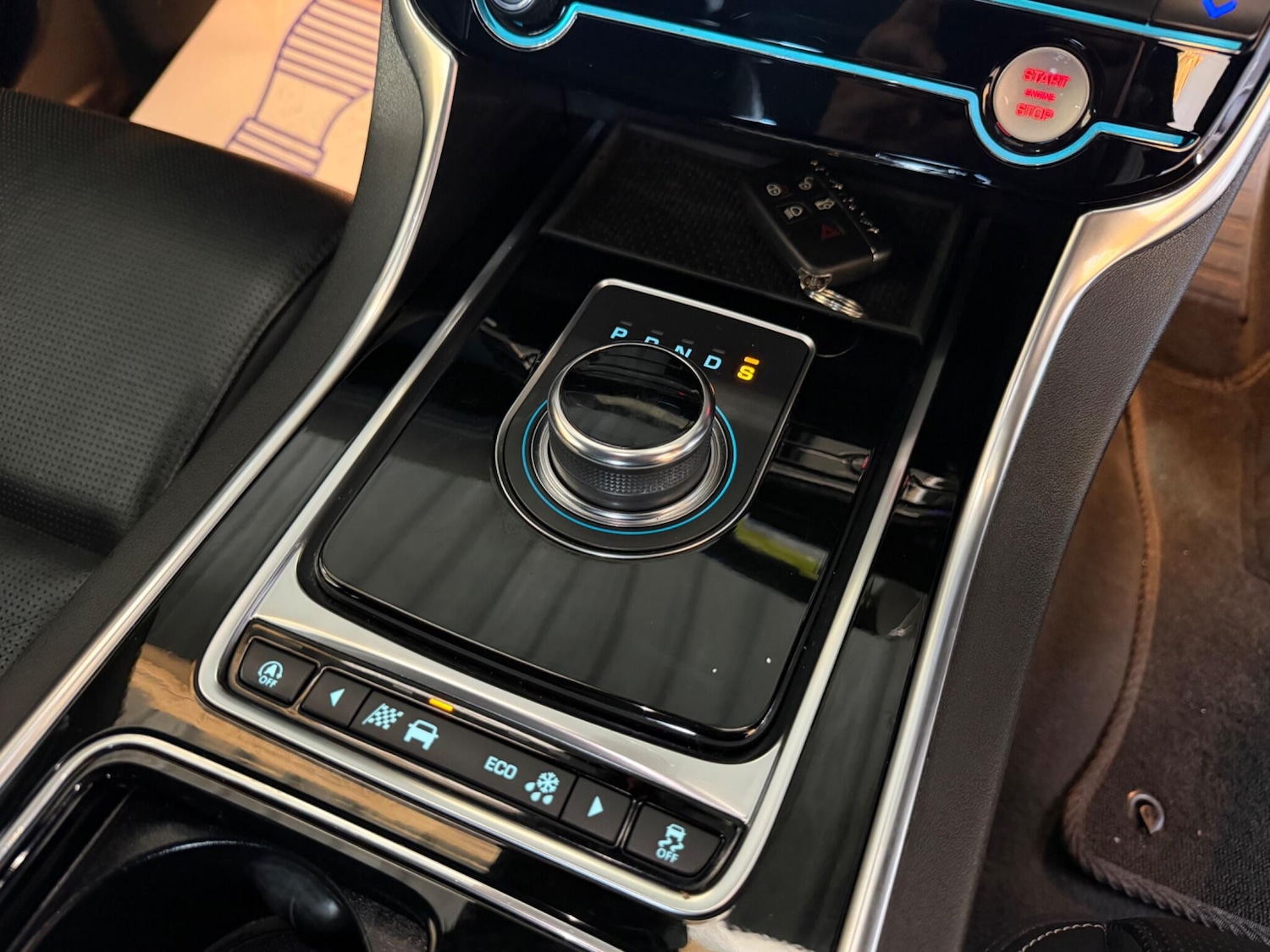 Used Jaguar XE for sale - 78057689: Photo 13