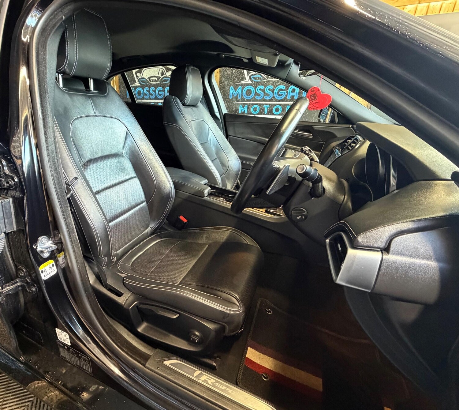 Used Jaguar XE for sale - 78057689: Photo 16