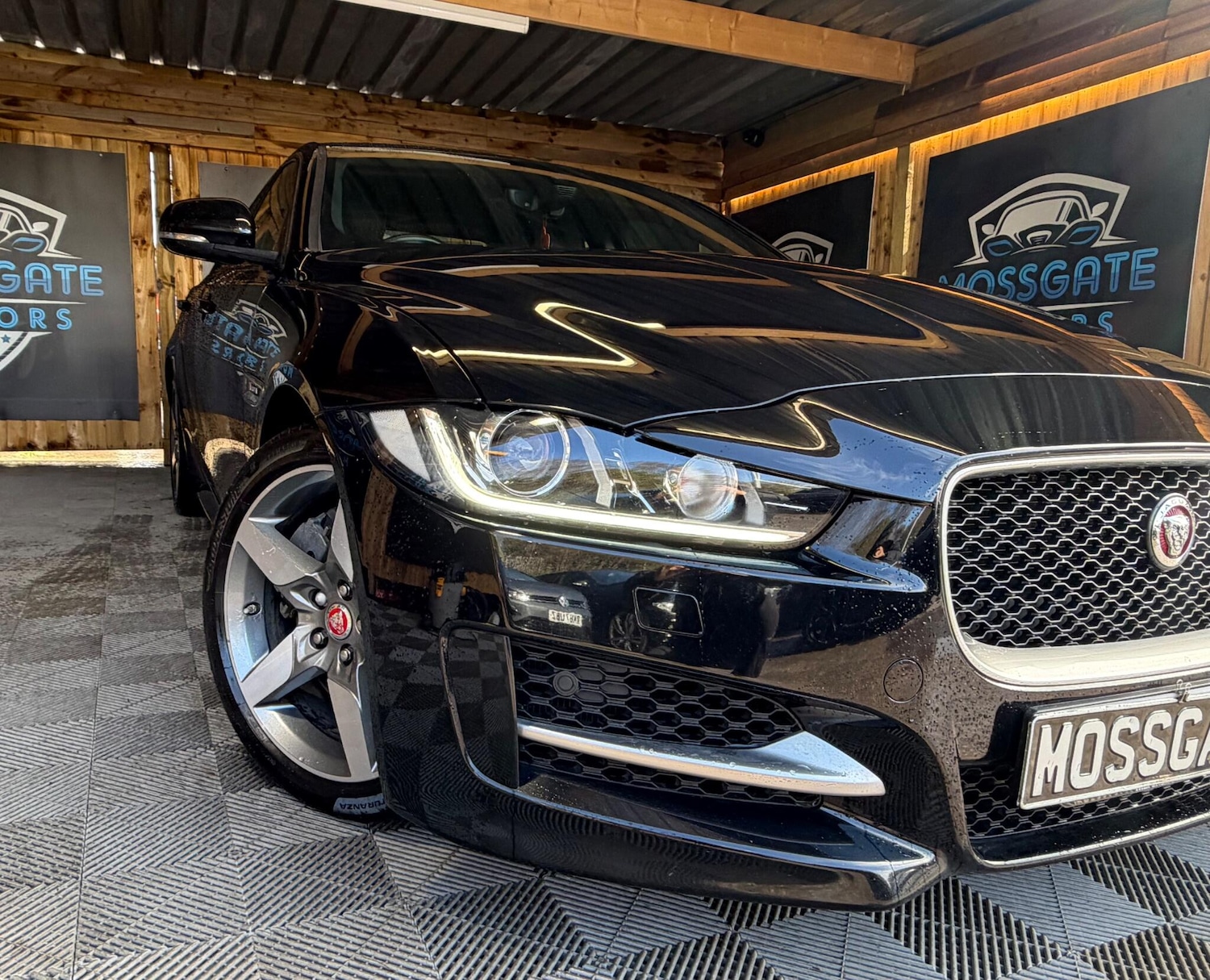 Used Jaguar XE for sale - 78057689: Photo 2
