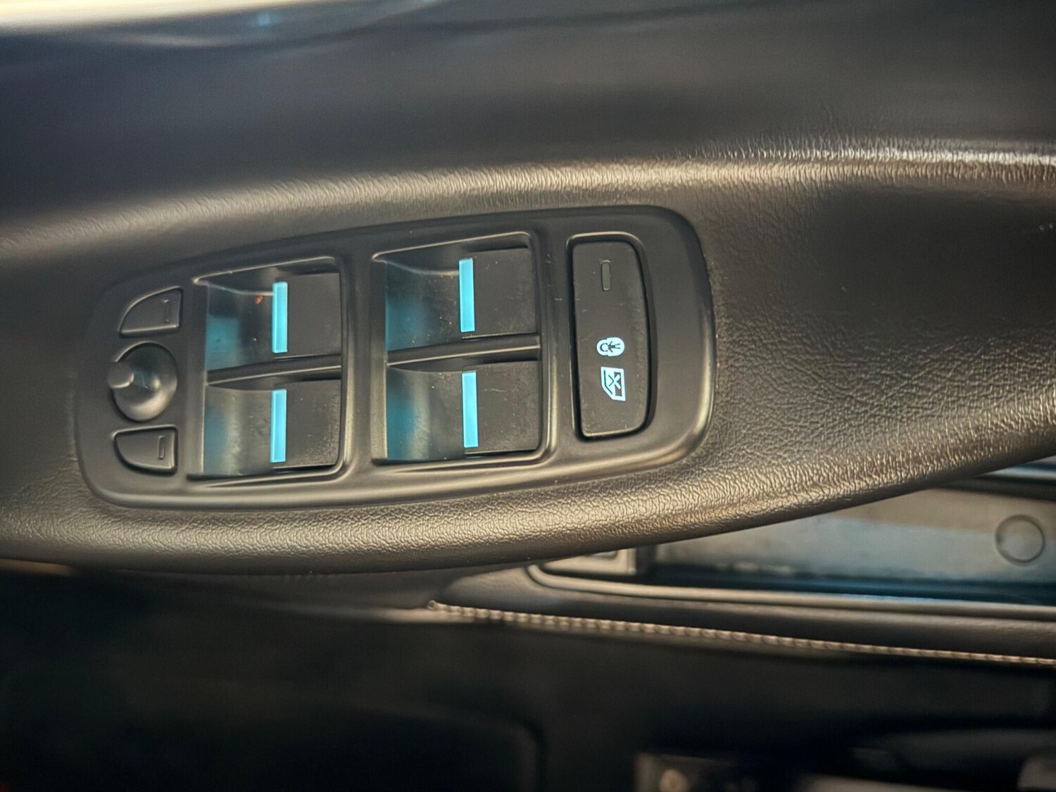 Used Jaguar XE for sale - 78057689: Photo 23