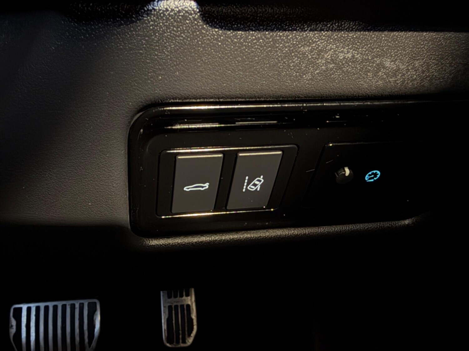 Used Jaguar XE for sale - 78057689: Photo 24