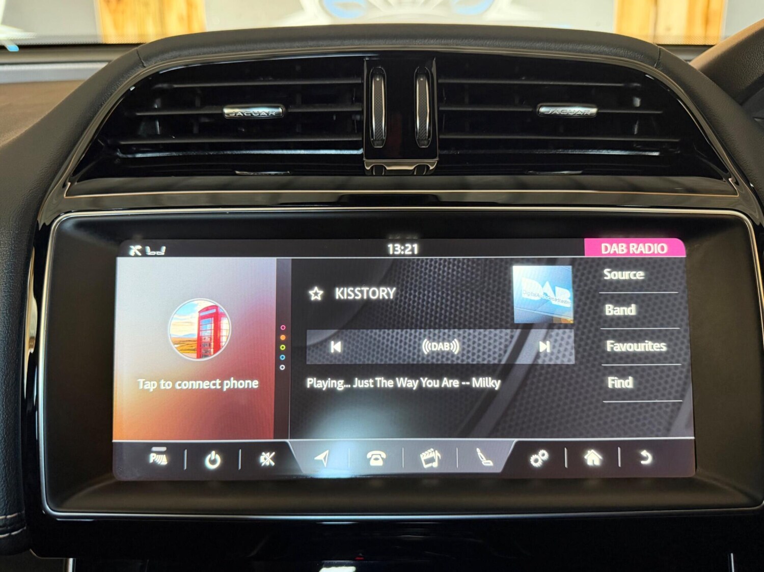 Used Jaguar XE for sale - 78057689: Photo 29