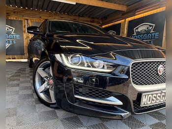 Used Jaguar XE 2018 for sale - 78057689: Photo