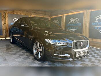 Used Jaguar XE 2018 for sale - 78057689: Photo