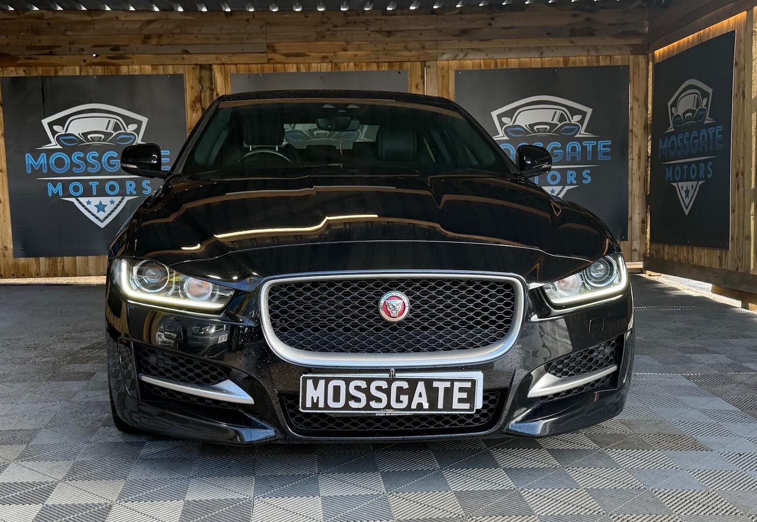 Used Jaguar XE for sale - 78057689: Photo 4