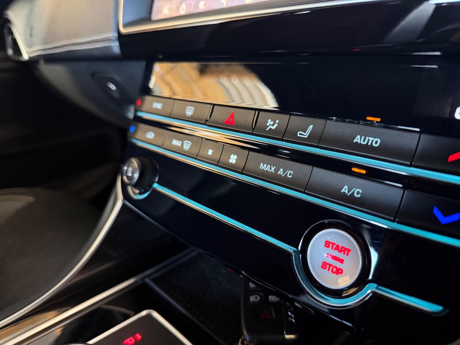 Used Jaguar XE for sale - 78057689: Photo 45