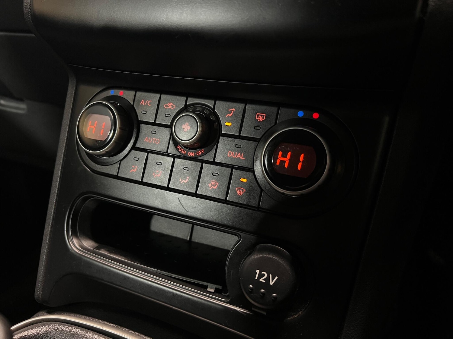 Used Nissan Qashqai+2 2011 for sale - 77102040: Photo 25