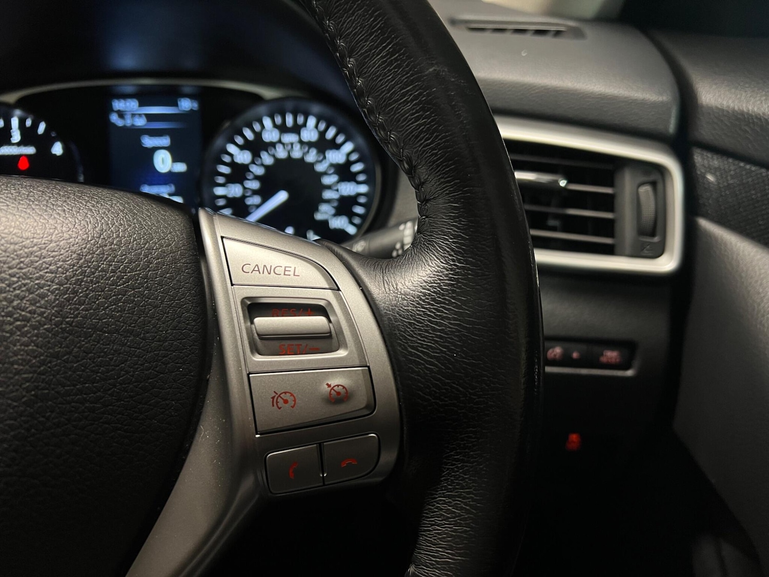 Used Nissan X-Trail 2016 for sale - 76484684: Photo 20