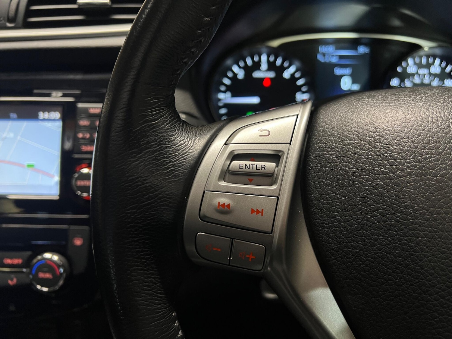 Used Nissan X-Trail 2016 for sale - 76484684: Photo 21