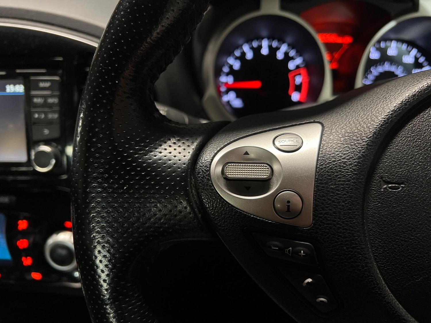 Used Nissan Juke 2013 for sale - 76800921: Photo 20