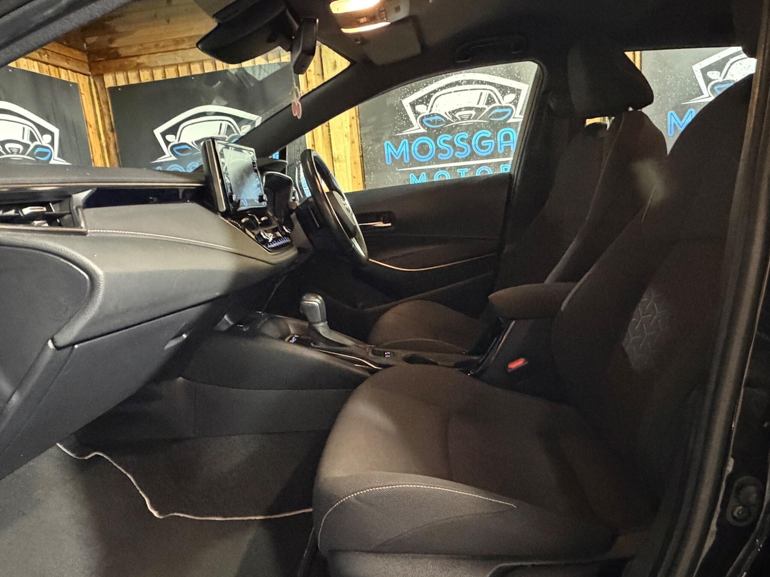 Used Toyota Corolla 2019 for sale - 76975723: Photo 42