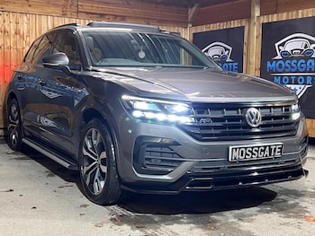 (68) - 3.0 TDI V6 R-Line Tech Tiptronic 4Motion Euro 6 (s/s) 5dr