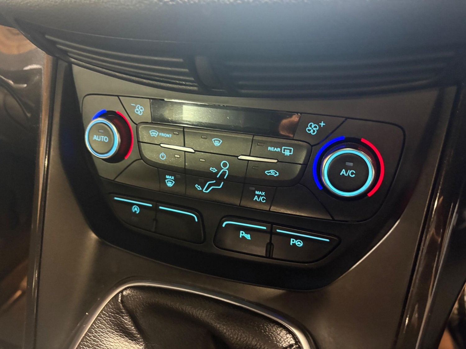 Used Ford Kuga 2019 for sale - 76238904: Photo 16