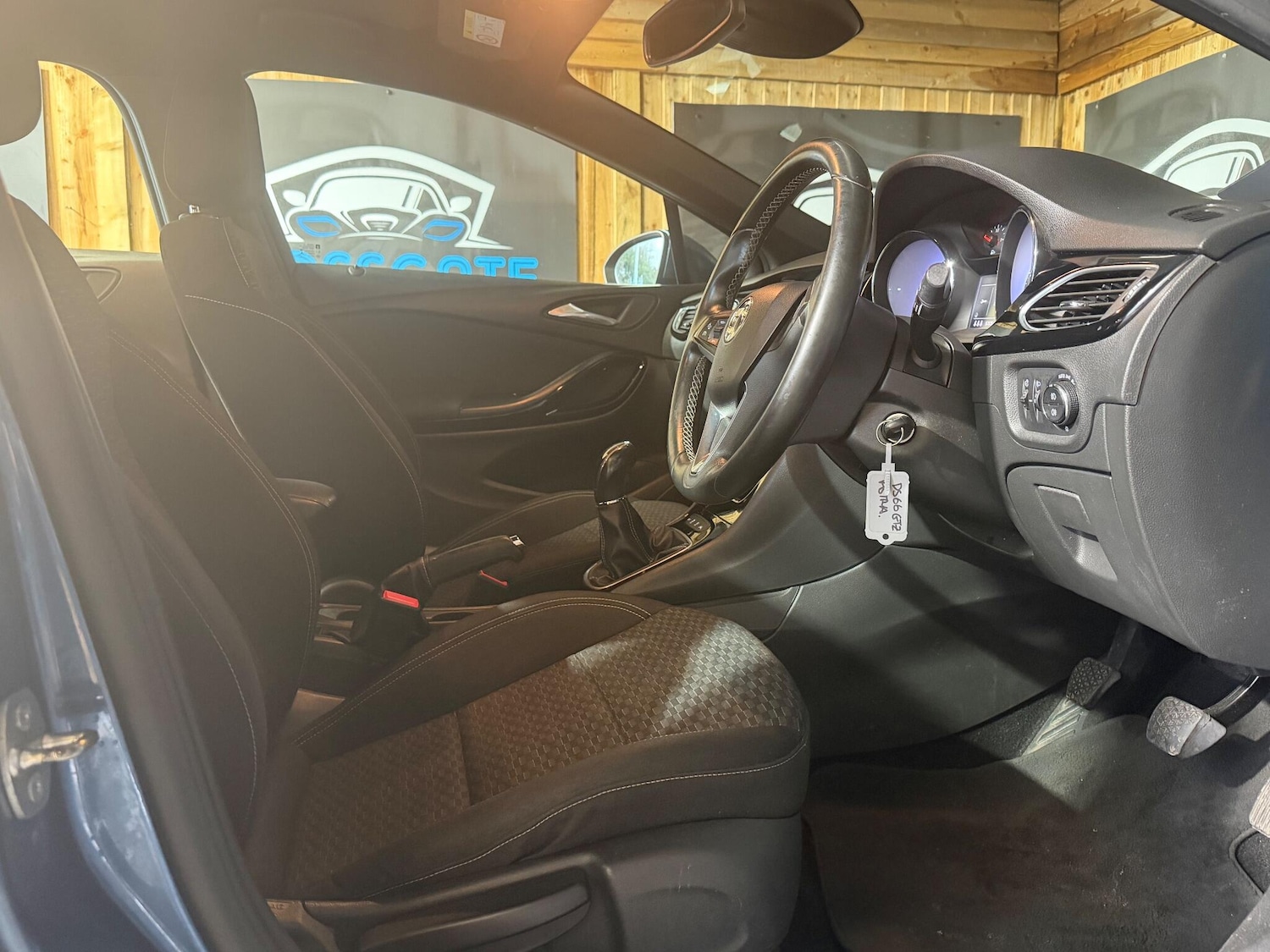 Used Vauxhall Astra 2016 for sale - 77191917: Photo 17