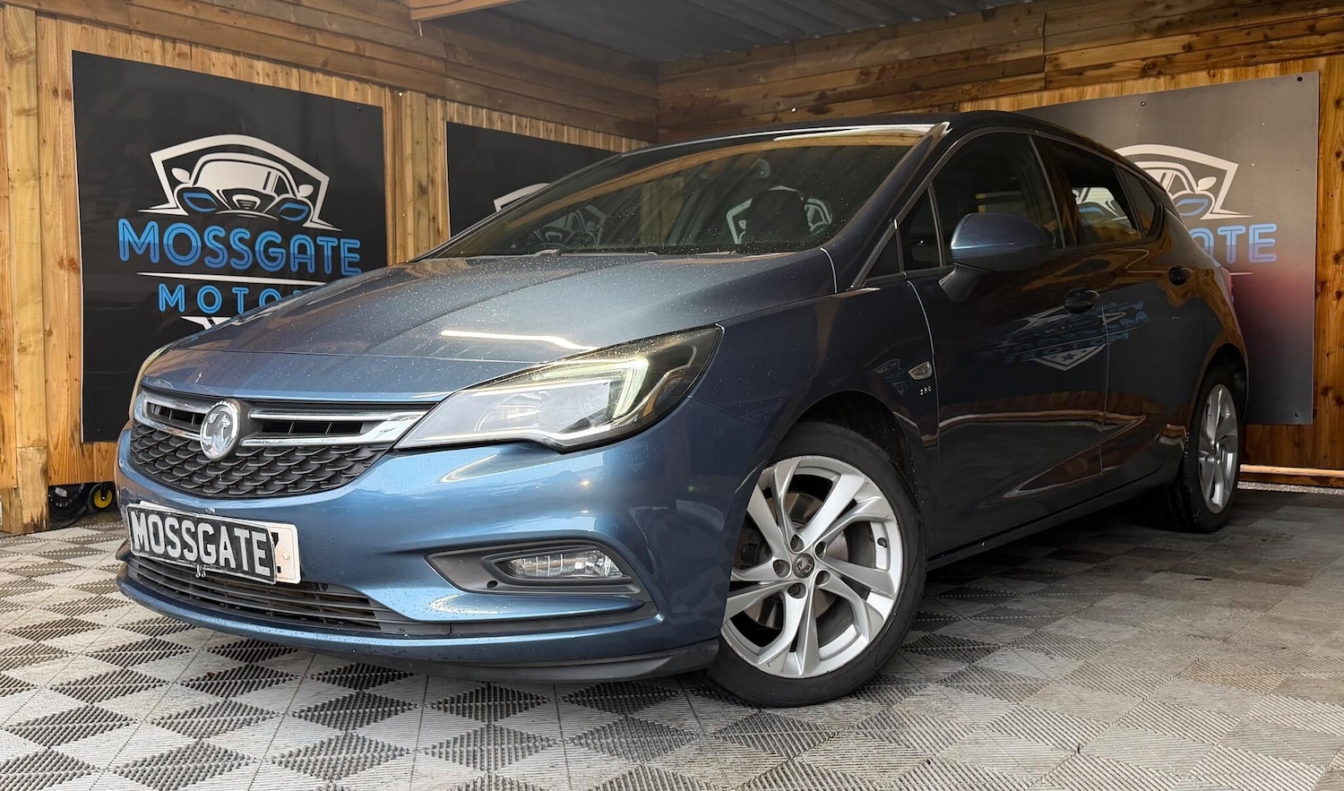 Used Vauxhall Astra 2016 for sale - 77191917: Photo 3