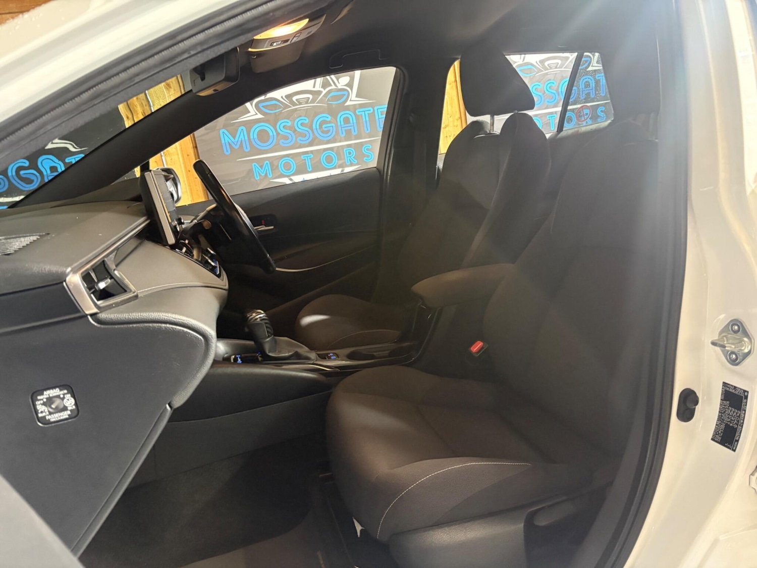 Used Toyota Corolla 2020 for sale - 77268060: Photo 30