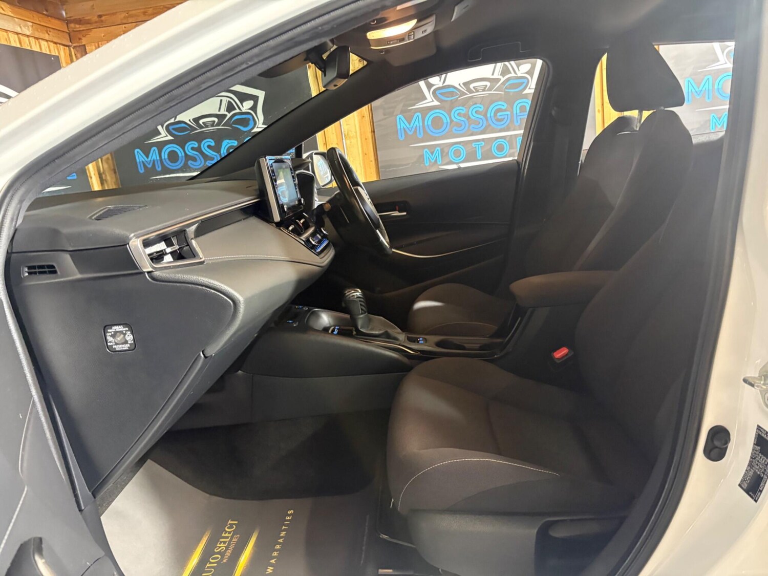 Used Toyota Corolla 2020 for sale - 77268060: Photo 31