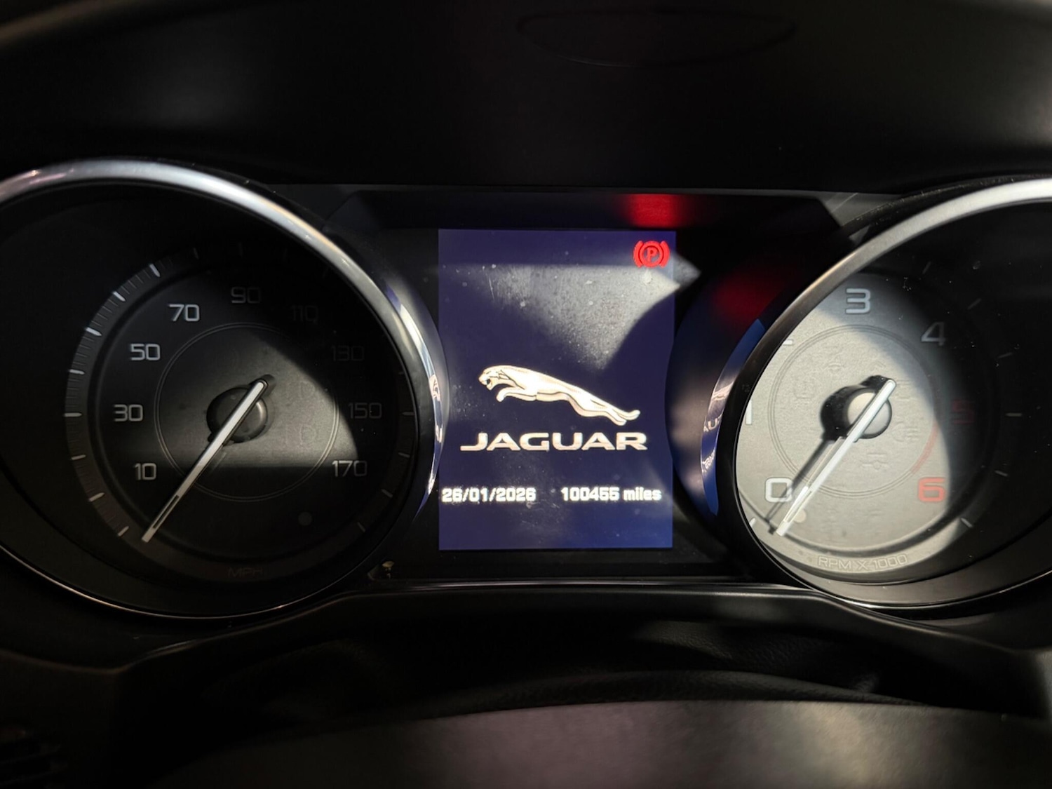 Used Jaguar XE 2016 for sale - 77320490: Photo 24