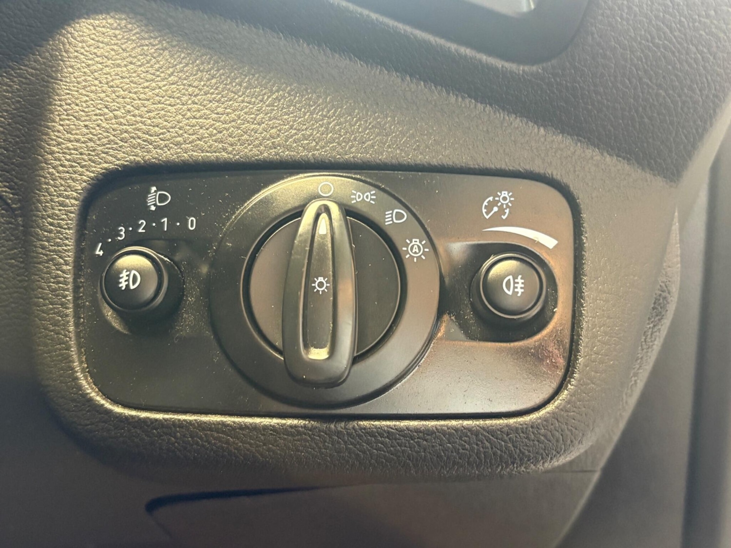 Used Ford Kuga 2016 for sale - 78157681: Photo 21