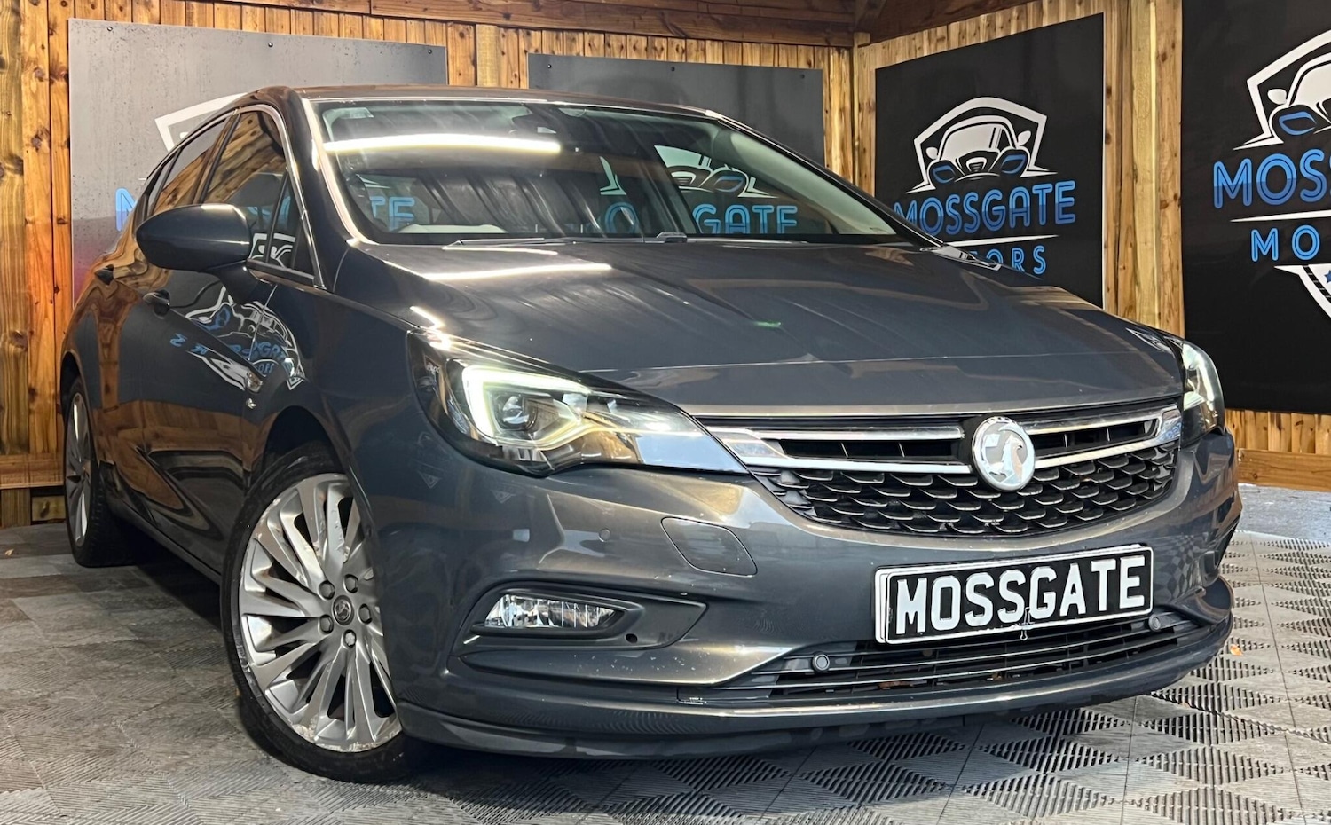 Used Vauxhall Astra 2016 for sale - 76458124: Photo 1