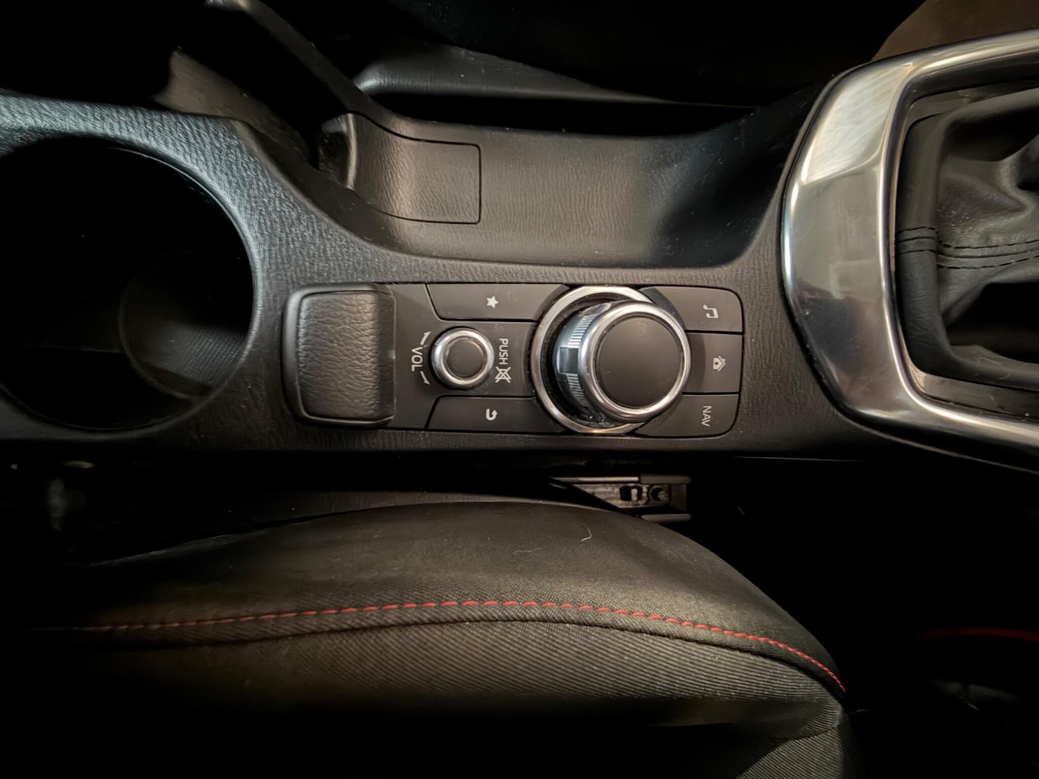 Used Mazda Mazda2 for sale - 77550701: Photo 17