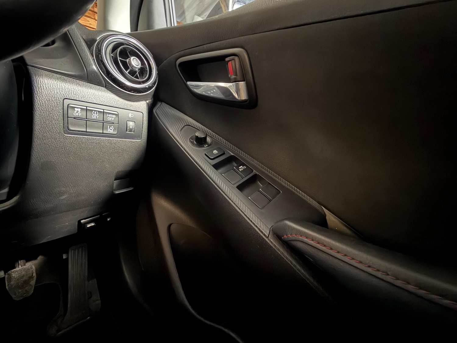 Used Mazda Mazda2 for sale - 77550701: Photo 23