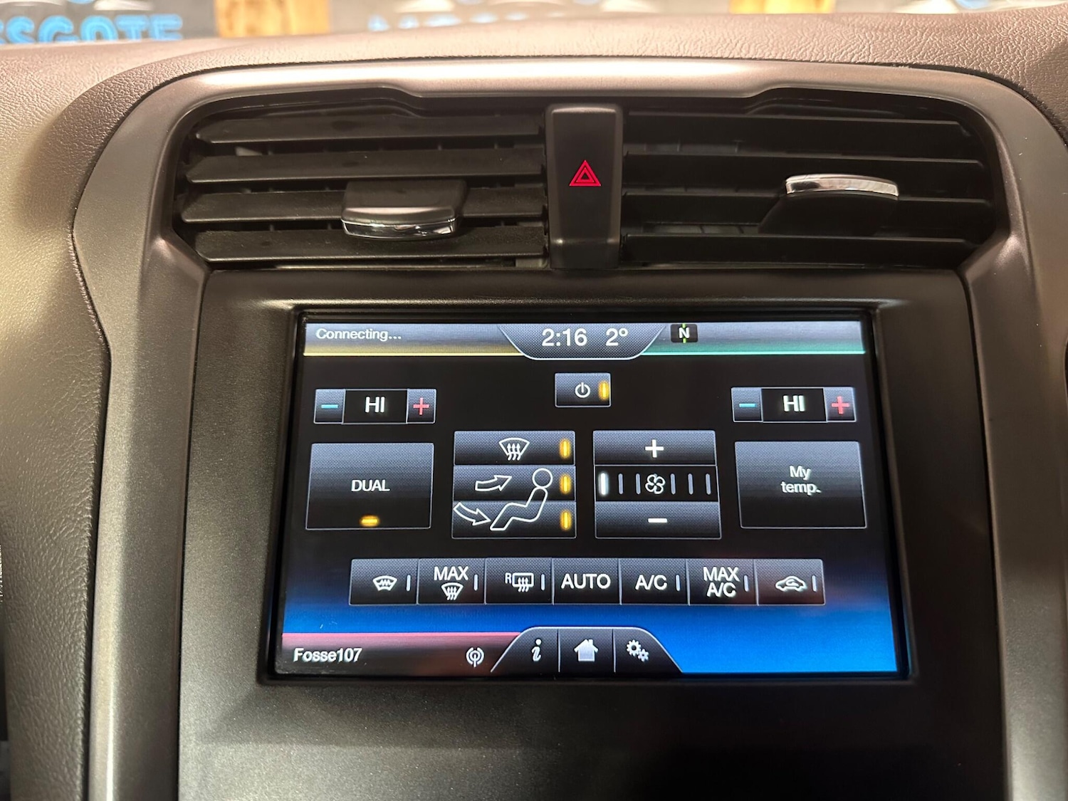 Used Ford Mondeo 2015 for sale - 76657482: Photo 21