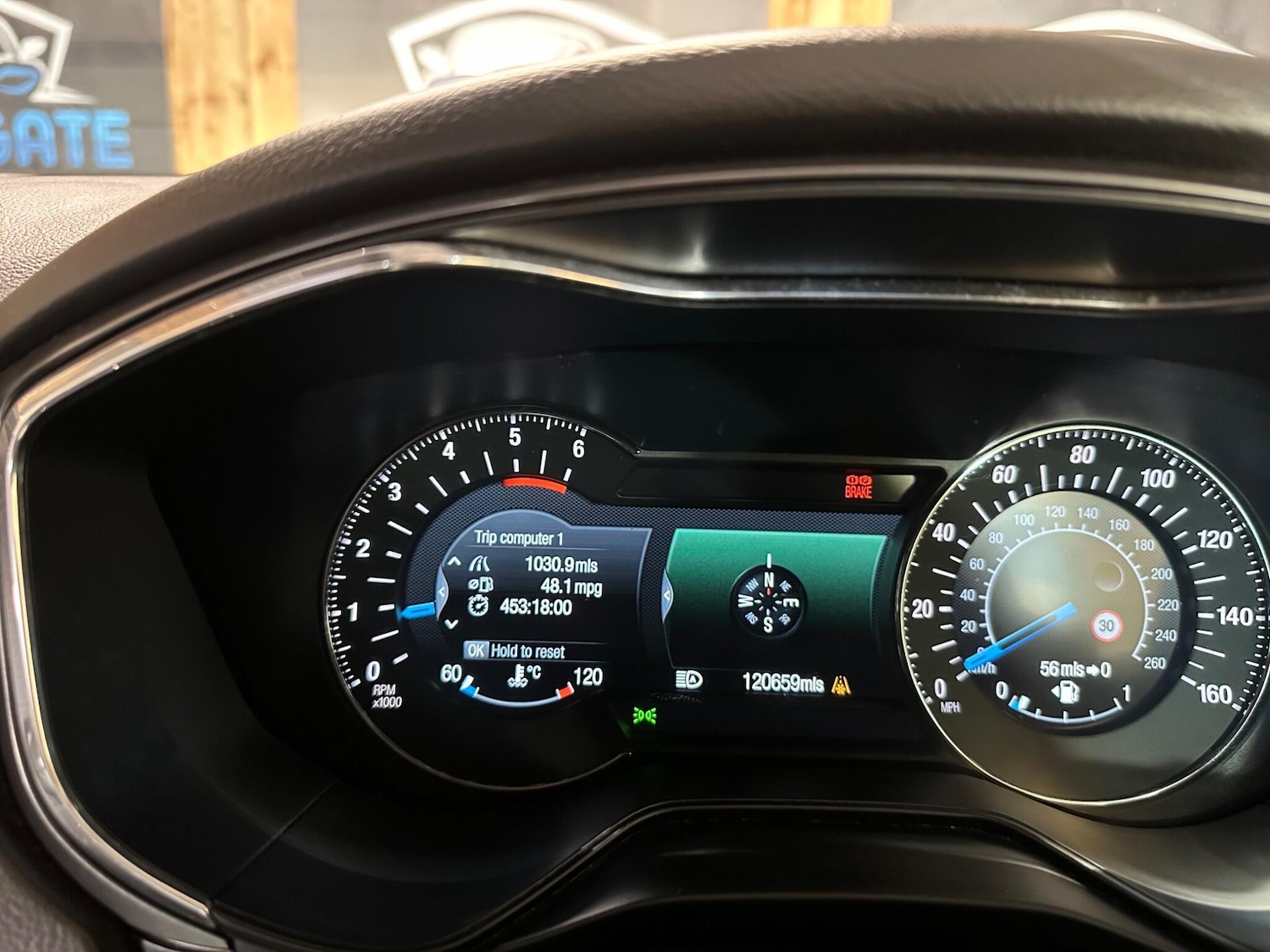 Used Ford Mondeo 2015 for sale - 76657482: Photo 25