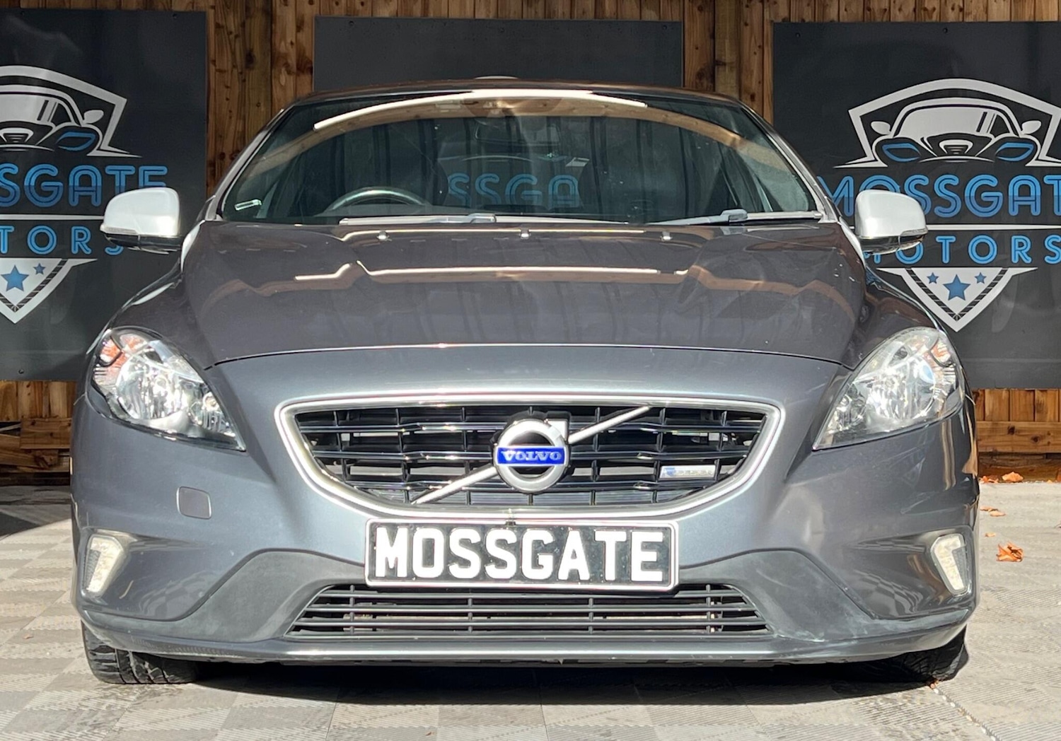 Used Volvo V40 2015 for sale - 76765350: Photo 4