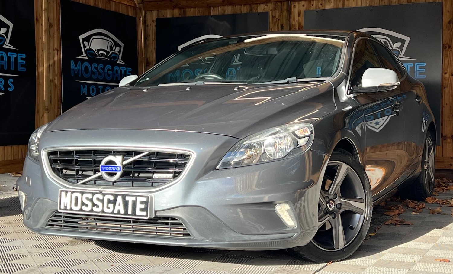 Used Volvo V40 2015 for sale - 76765350: Photo 5