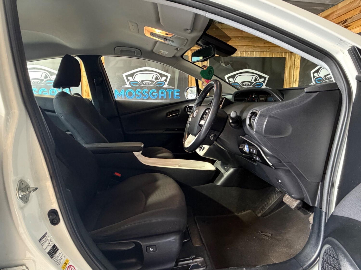 Used Toyota Prius for sale - 77426064: Photo 13