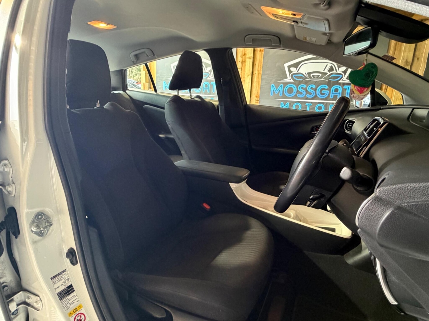 Used Toyota Prius for sale - 77426064: Photo 15