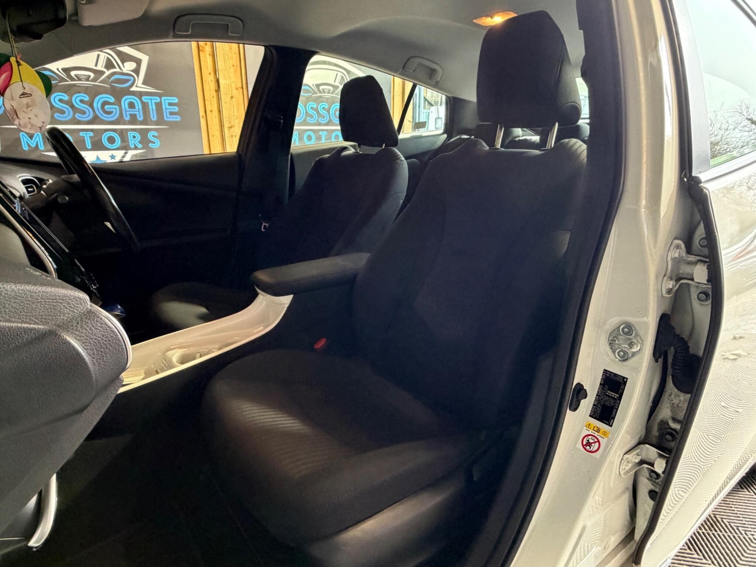 Used Toyota Prius for sale - 77426064: Photo 22