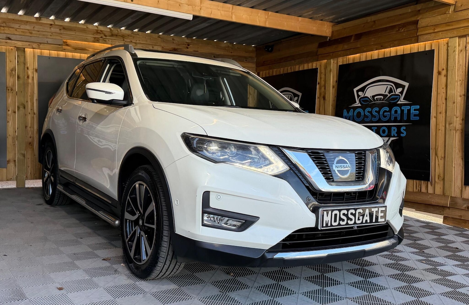 Used Nissan X-Trail 2017 for sale - 78171270: Photo 2