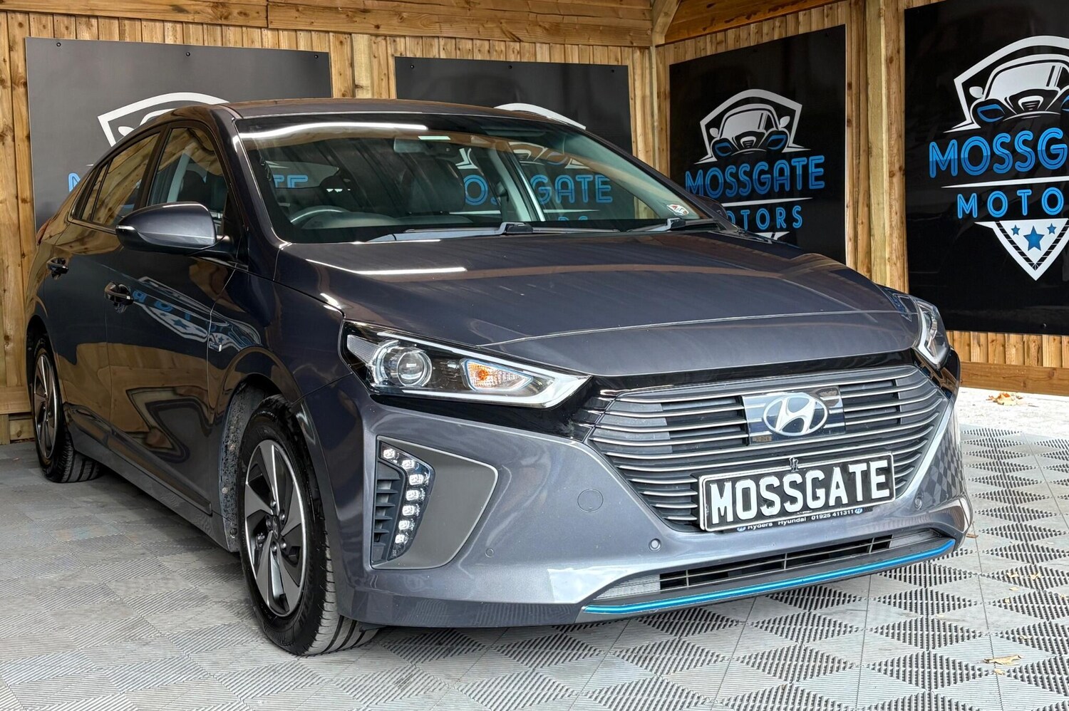 Used Hyundai IONIQ 2018 for sale - 76282772: Photo 3