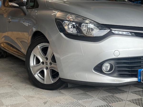 Used Renault Clio 2015 for sale - 76189450: Photo 2