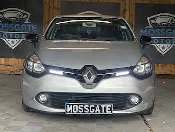 Used Renault Clio 2015 for sale - 76189450: Photo 4
