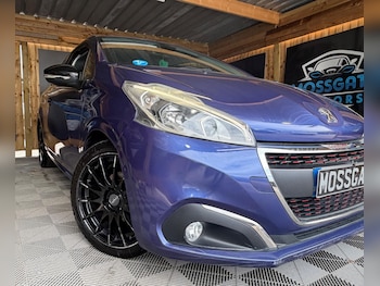 Used Peugeot 208 2015 for sale - 79146043: Photo