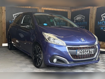 Used Peugeot 208 2015 for sale - 79146043: Photo