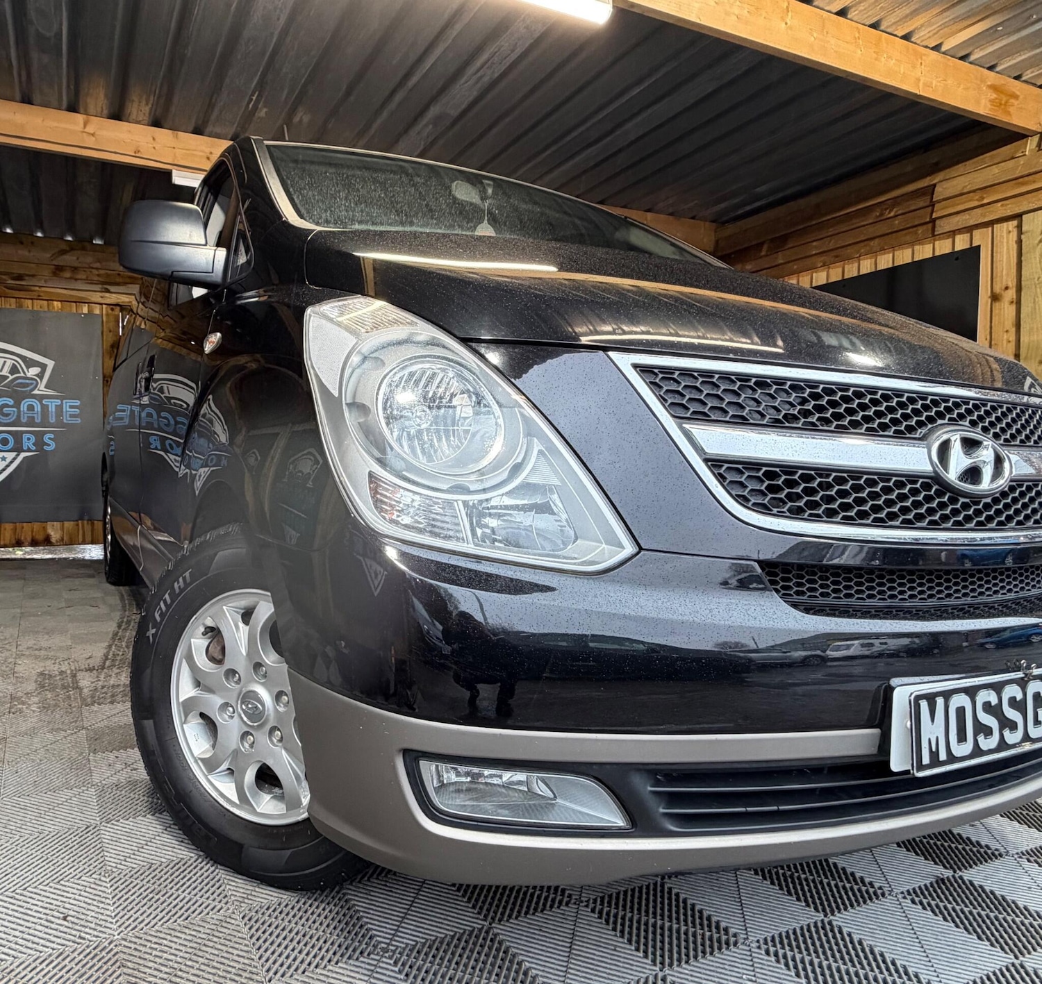 Used Hyundai i800 for sale - 78006472: Photo 2