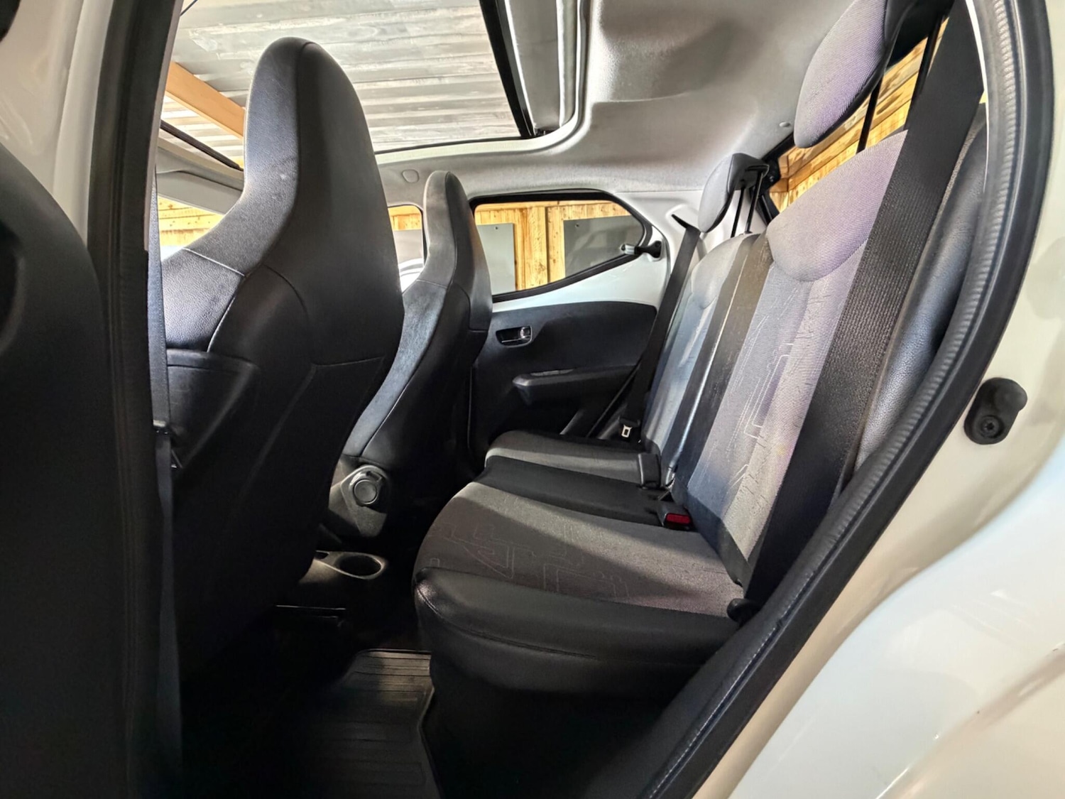 Used Toyota AYGO for sale - 78220230: Photo 27