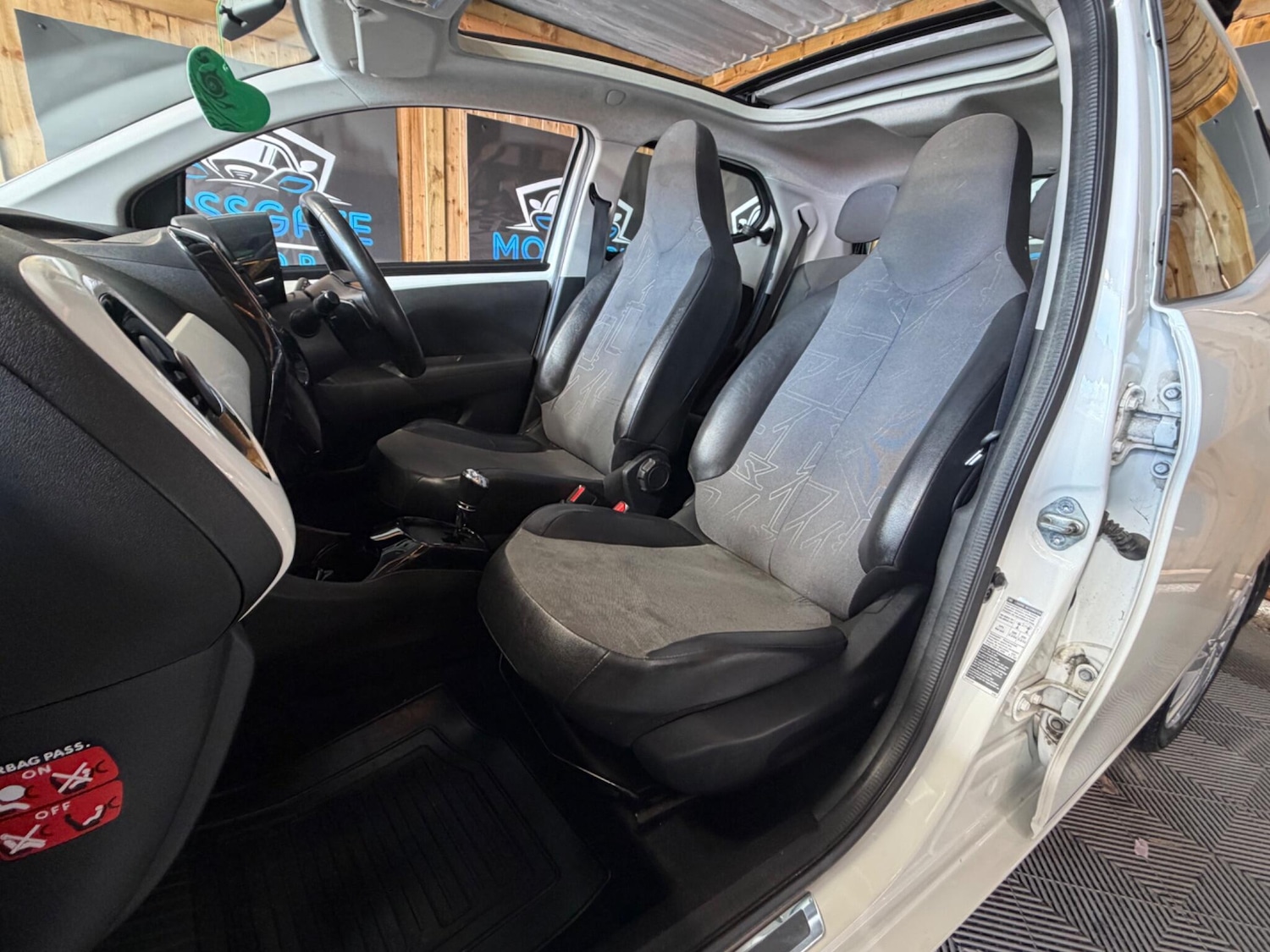 Used Toyota AYGO for sale - 78220230: Photo 28