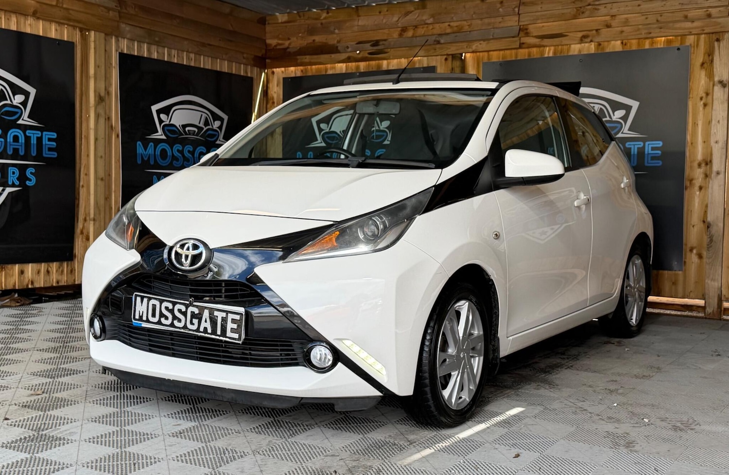 Used Toyota AYGO for sale - 78220230: Photo 6