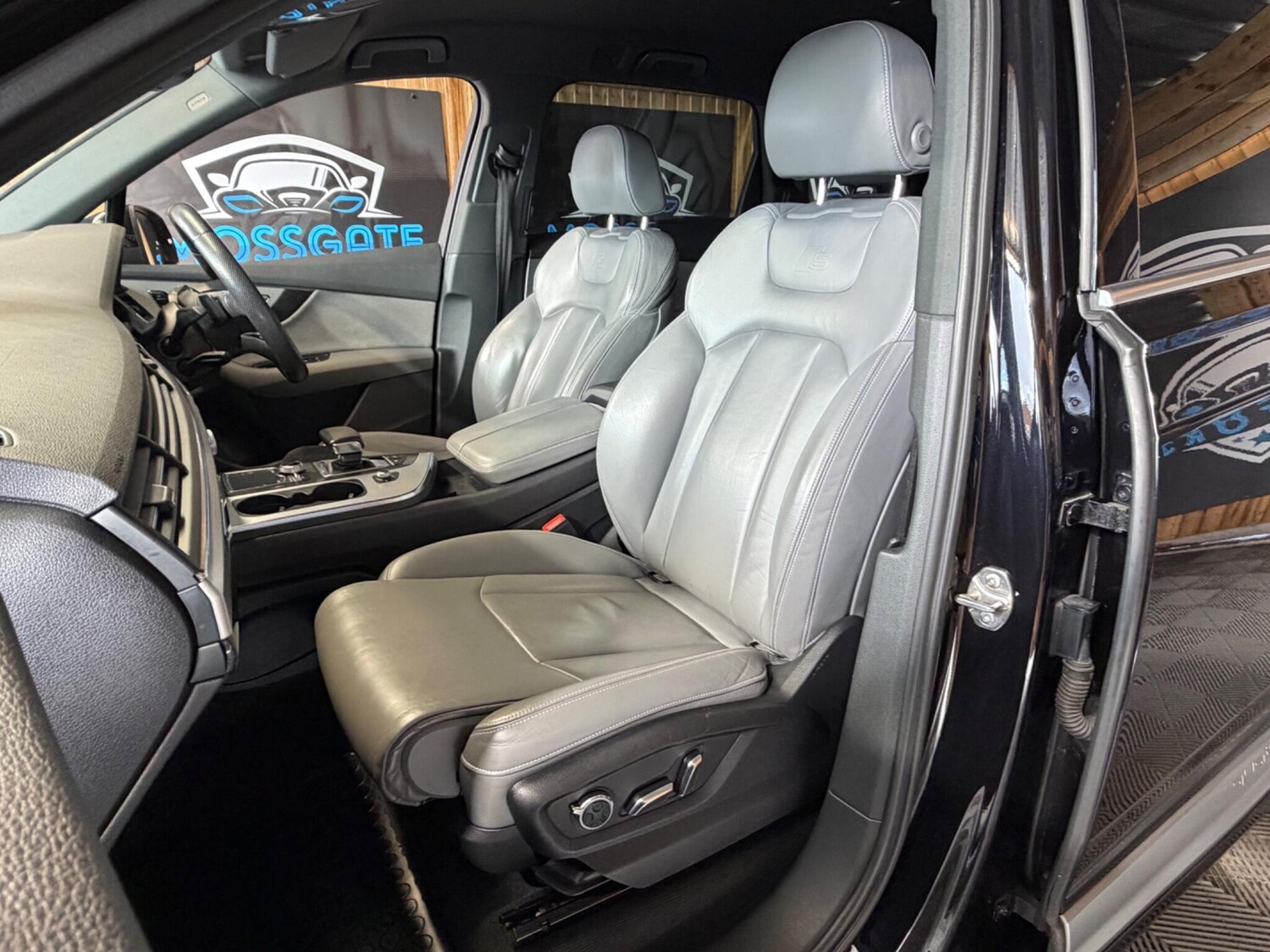 Used Audi Q7 2015 for sale - 77637698: Photo 36